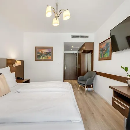 Hotel Antares Bratislava Exterior photo