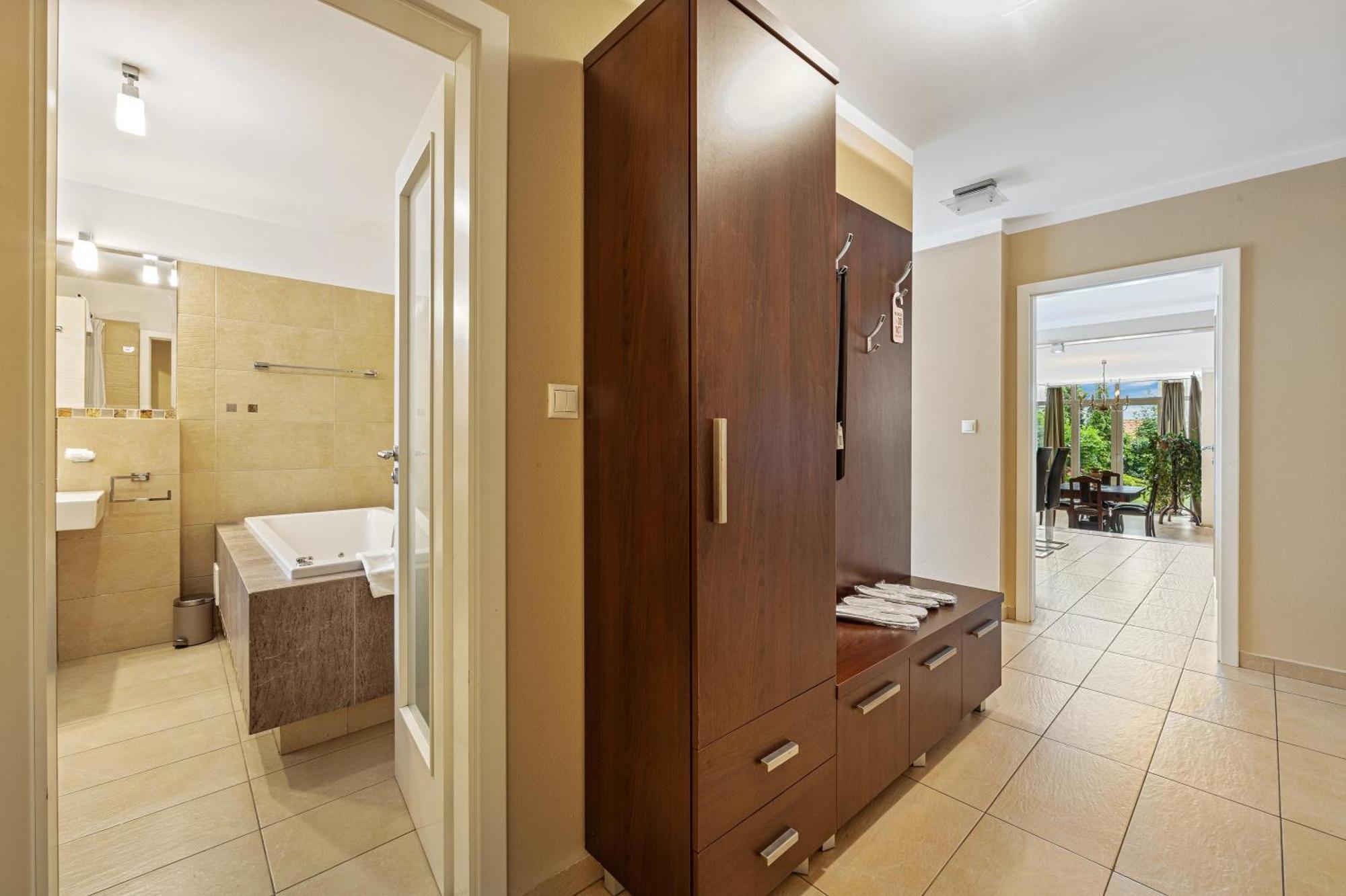 Hotel Antares Pressburg