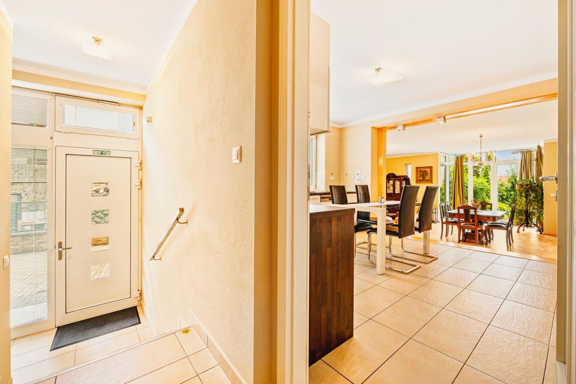 Hotel Antares Pressburg